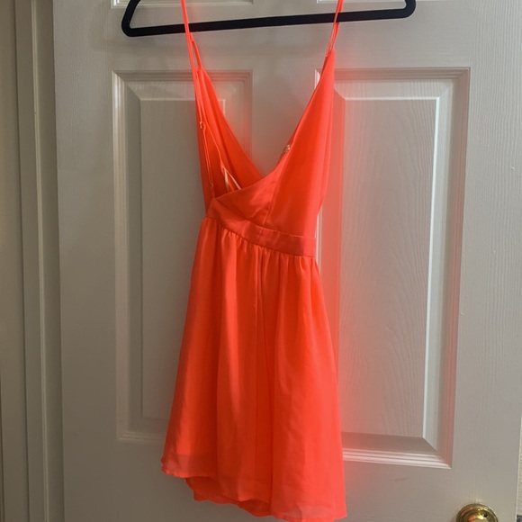 Neon pink romper. Size 6. - Picture 2 of 2